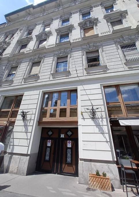 H & A Suite Synagogue Budapest Exterior photo
